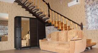 Гостевой дом Holiday homes in Vinogradnoye Кабардинка Дом с 4 спальнями-1